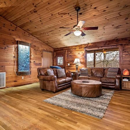Compton Fly Away Cabin- Modern, Serene, And Convenient מראה חיצוני תמונה
