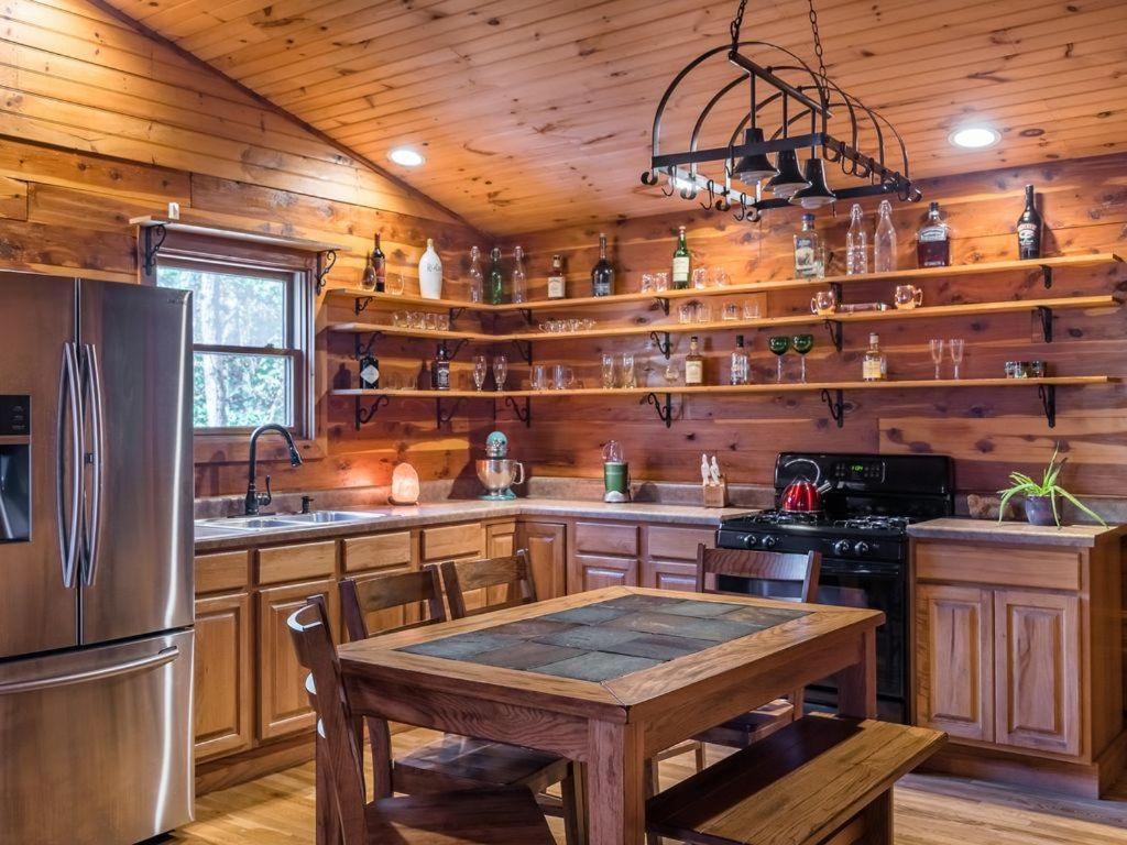 Compton Fly Away Cabin- Modern, Serene, And Convenient מראה חיצוני תמונה